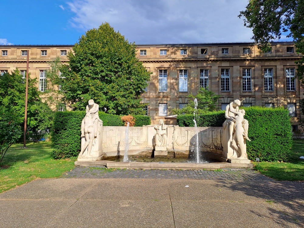 Schicksalsbrunnen